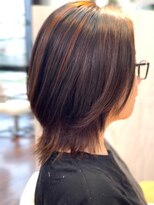 アトリエアルシュ(atelier ARCHE) 外ハネレイヤー,ハイライトで明るいヘナ染め,白髪ぼかし