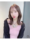 くびれ巻き／セミロング／韓国風／ベージュカラー