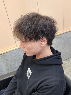 ニアウ 伊勢崎連取店(Niau) マッシュウルフ縦落ちツイストスパイラルパーマ