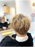 ショートボブ