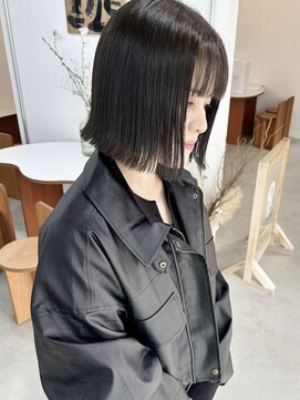 オー(OOO) オリーブグレージュ×ミニボブ◯