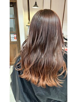 リリス(Lilith) コーラルブラウン×ゆるウェーブ