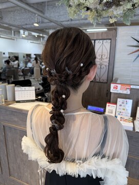 ルチア パリ(Luccica PARIS) 【Luccica Paris takako】ゆるふわ編みおろし×ヘアアレンジ