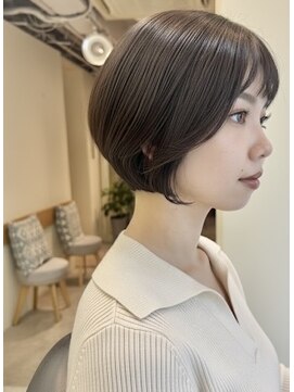 バッカ(BACCA) ショート　ショートボブ　前髪あり