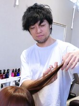 トレス(tres) 長岡 勝一