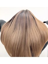 【こだわり】厳選トリートメントで圧倒的な艶と手触りを実現