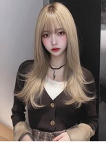 サロンドアイ(salon de i)&nbsp;ハイトーンロングレイヤー × ミルクティーベージュ