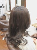 控え目ナチュラルアッシュブラウン