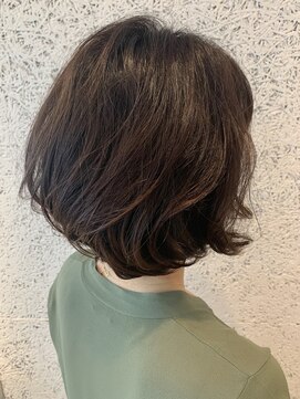 ダマーニ 表参道(DAMANI) 毛先パーマでナチュラルくせ毛風フェミニンボブ