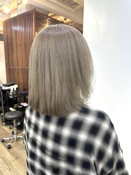 ハーツ(Heart's) 白髪ぼかし×ミルクティーカラー