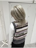 ホワイトベージュ