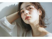 シルクのような軽やかさをまとう髪へ。重みもなくなり軽さを体感できます。