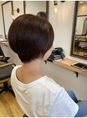 襟足すっきりショートボブ　ボリュームトップ