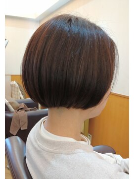 松本平太郎美容室 浦安店 大人かわいい 刈上げ 丸みショートボブ/20代30代40代50代60代