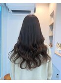 オリーブベージュ