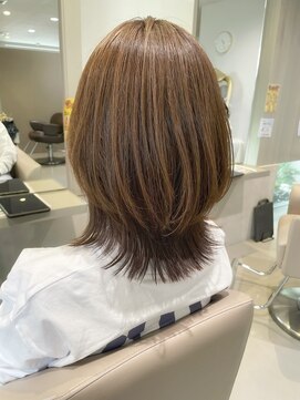 クリスタルマジックジョマジョマ(CRYSTAL MAGIC JYOMA JYOMA) レイヤーくびれボブ