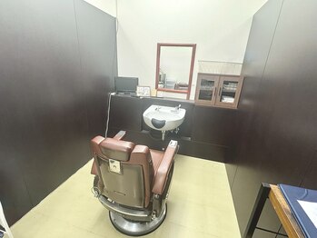 ストローク(Stroke)の写真/【泉中央/完全個室の理容室】専門知識を学んできたオーナーが行うマッサージは無料でサービスいたします◎