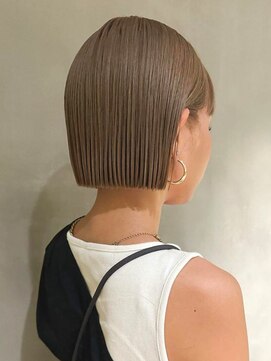 ハウ 心斎橋(how) 大人可愛い丸み切りっぱなしボブ小顔カットミルクティーベージュ