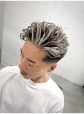 サイドパート　ホワイトメッシュ　フェードカット