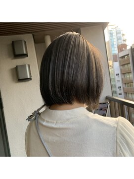 グランルッソ 岡山駅前(GRAN LUSSO) 【国富】ショートボブ 繊細な細目ハイライト