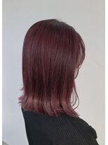 ピチカート(pizzicato)&nbsp;ミディアムボブ　ワインレッドカラー