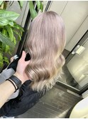ミルクティーベージュ