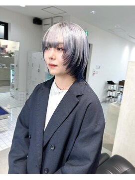 イリス(Iris) white ×  blue × black