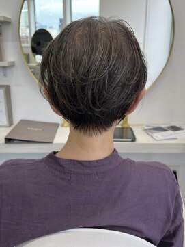 アルトル 池袋(altru) 後ろ姿がシュッと締まるショート