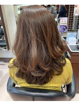 ユニックス UNIX 蕨店 《40代.50代》ロングヘアのレイヤースタイル