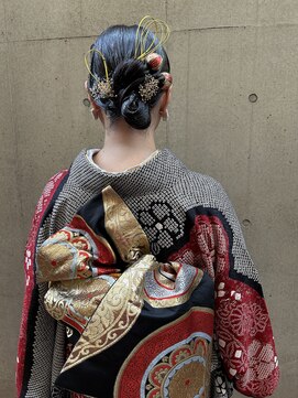 ジェノ(JENO by apish) タイトシニヨン水引ヘア