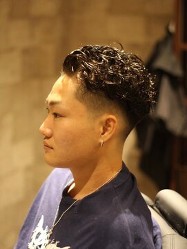 キングスマントーキョー 立川北口店(KINGSMAN TOKYO) メンズカットメンズパーマニュアンスパーマフェードカット[立川]