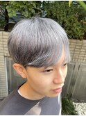 マッシュ/シルバーカラー/グレージュ/ハイトーンカラー/刈り上げ