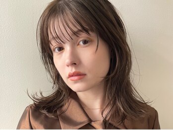 アピッシュ アオヤマ(apish AOYAMA)の写真/髪を伸ばし中の方も、絶妙なカットで扱いやすいスタイルに♪最旬トレンドの韓国パーマ/コテ巻風パーマも☆