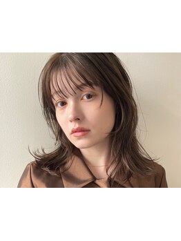 髪を伸ばし中の方も、絶妙なカットで扱いやすいスタイルに♪最旬トレンドの韓国パーマ/コテ巻風パーマも☆