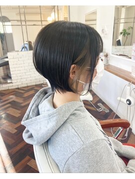 ヘアーアンドメイクアップモパ ショートヘア