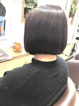 コアフィールフィス(COIFFURE fils) 【見附　今町】ミセス　キレイめボブ　M3Dカラー