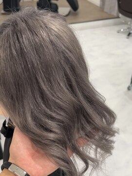 アールシリウス(R,SIRIUS) 大人気のシルバーカラー