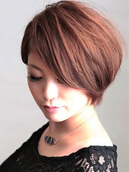 美容室イサ テラスウォーク一宮店(ISA)の写真/艶やかに魅せる大人のデザインカラー。ダメージレス×似合わせ提案で理想の色味と質感の両立が叶う♪