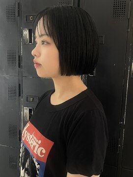 ヘアーアイストゥーレ(HAIR ICI TRE) ぷつっとボブ切りっぱなしボブミニボブワンレンボブ担当マエダ