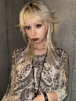 ネハス(nehus.)&nbsp;ハッシュカット/レイヤーカット/ブリーチ/ウルフカット/原宿