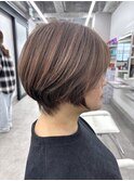 大人女性のための丸みショートボブ