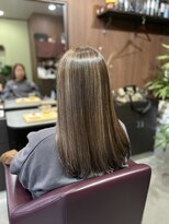 アオイ(Aoi) 白髪染めでも明るくできる? ハイライト×髪質改善ロング