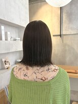 リコ(Lico)&nbsp;外はねボブ × 明るめオリーブカラー