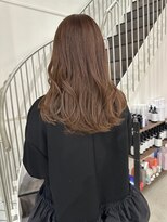 アトレ 福岡大名店(attrait)&nbsp;セミロング×ベージュカラー。透明感のある大人っぽい仕上がり
