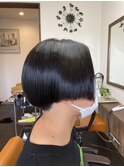 ショートボブ