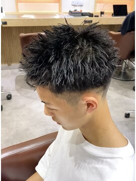 クオル 立川(QOL) フェード／刈り上げ／モヒカン／眉毛／メンズカット