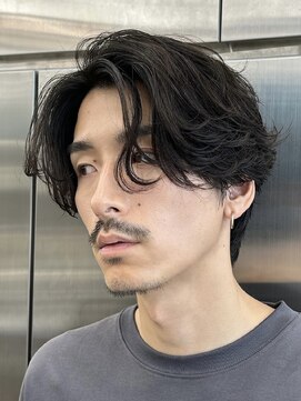 レタッチ バイ フィフス 天神大名(RETOUCH by fifth) 天神ニュアンスパーマフェザーパーマセンターパートウルフカット