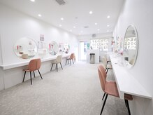 エム(m.)の雰囲気（ゆったりとした店内です。）