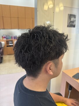 シャンプーボーイ ヒノ(SHAMPOO BOY Hino) スパイキーパーマ