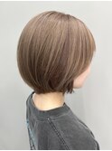 ミルクティーベージュ　カット+ケアブリーチ+イルミナカラー